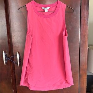 Athleta Pink Tank Top XS scalloped edge ribbed neckline